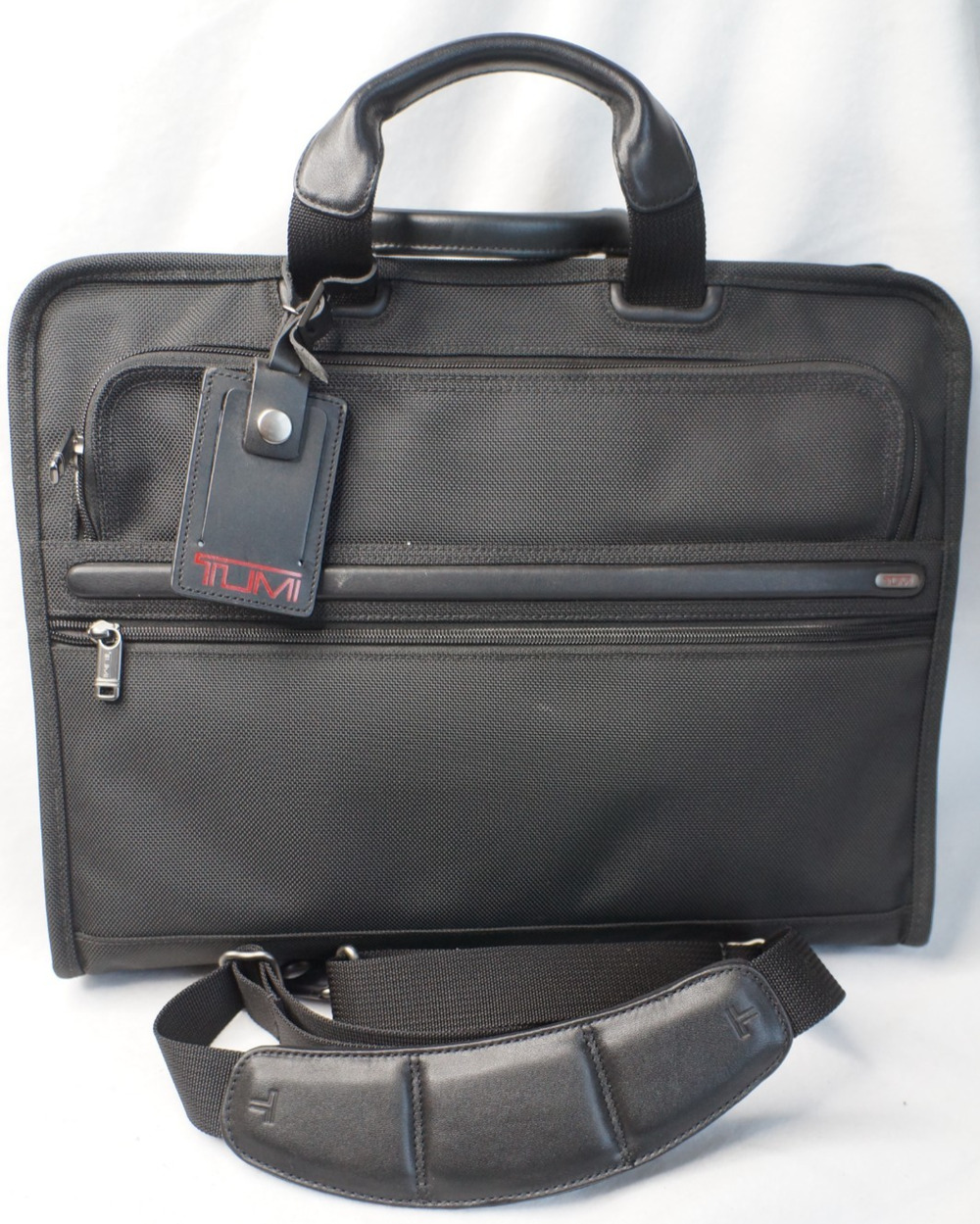 NWT! Tumi Black Slim Large screen Business Bag Portfolio Breif